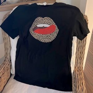 Pink Lily (Canvas) - Animal Print Lips T-Shirt - Size Large